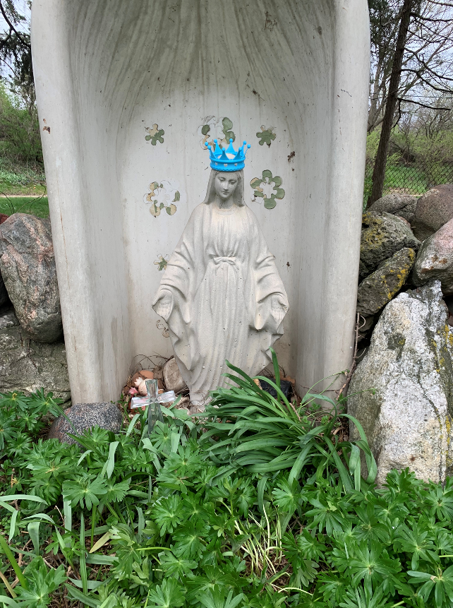 The Perfect Crown – “Bathtub Mary” Edition